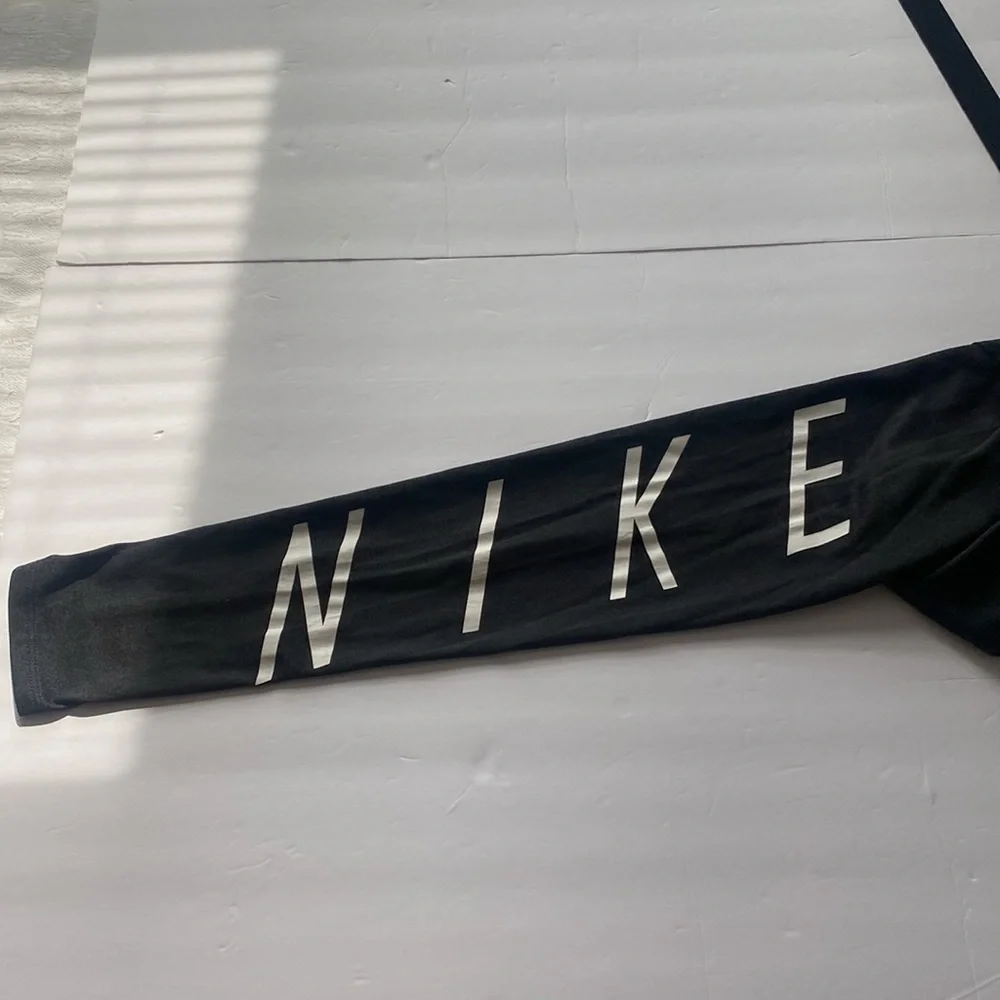 Nike Long Sleeve Dri-Fit Unisex T‎ Shirt